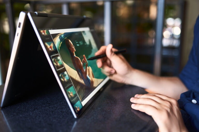 Top 5 Graphic Design Tools for Stunning Social Media Content